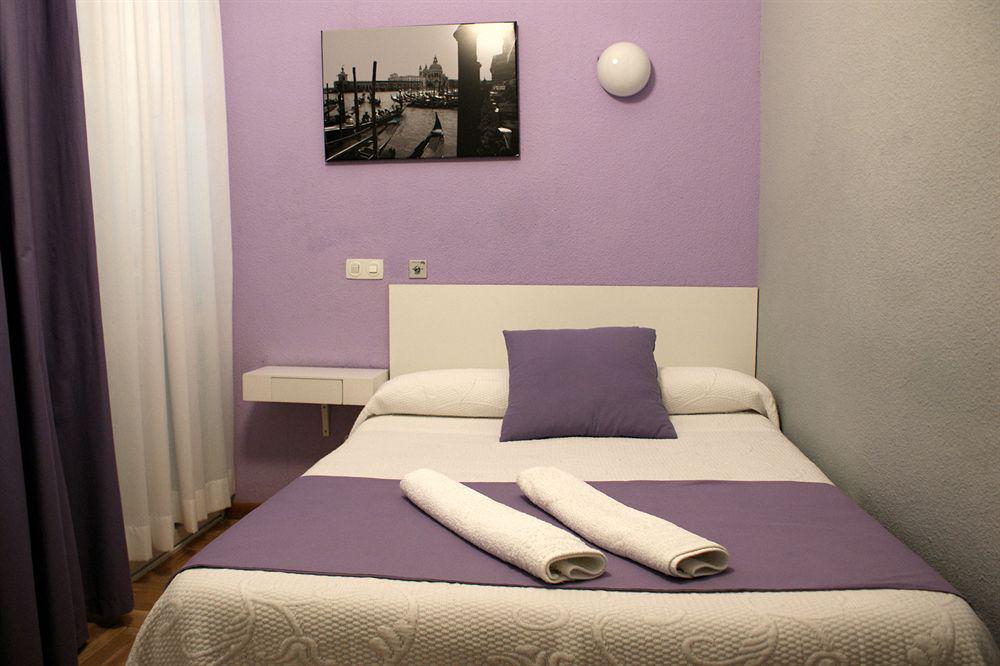 Hostal Rias Bajas Madrid Exterior foto