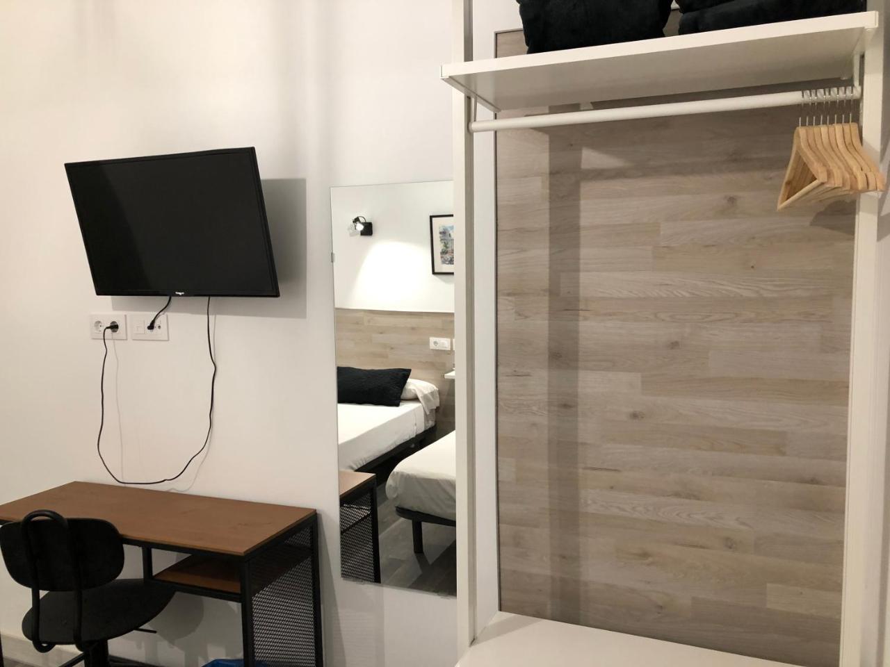 Hostal Rias Bajas Madrid Exterior foto