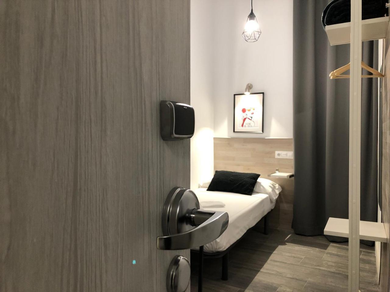 Hostal Rias Bajas Madrid Exterior foto