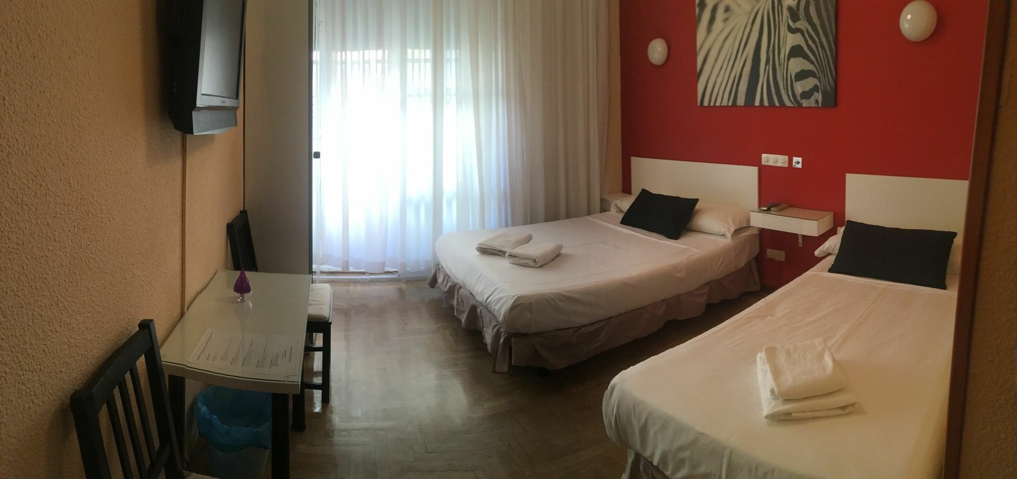 Hostal Rias Bajas Madrid Exterior foto